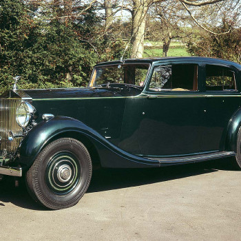 1938 ROLLS-ROYCE PHANTOM III TRUPP & MARBERLY SALOON WITH DIVISION
